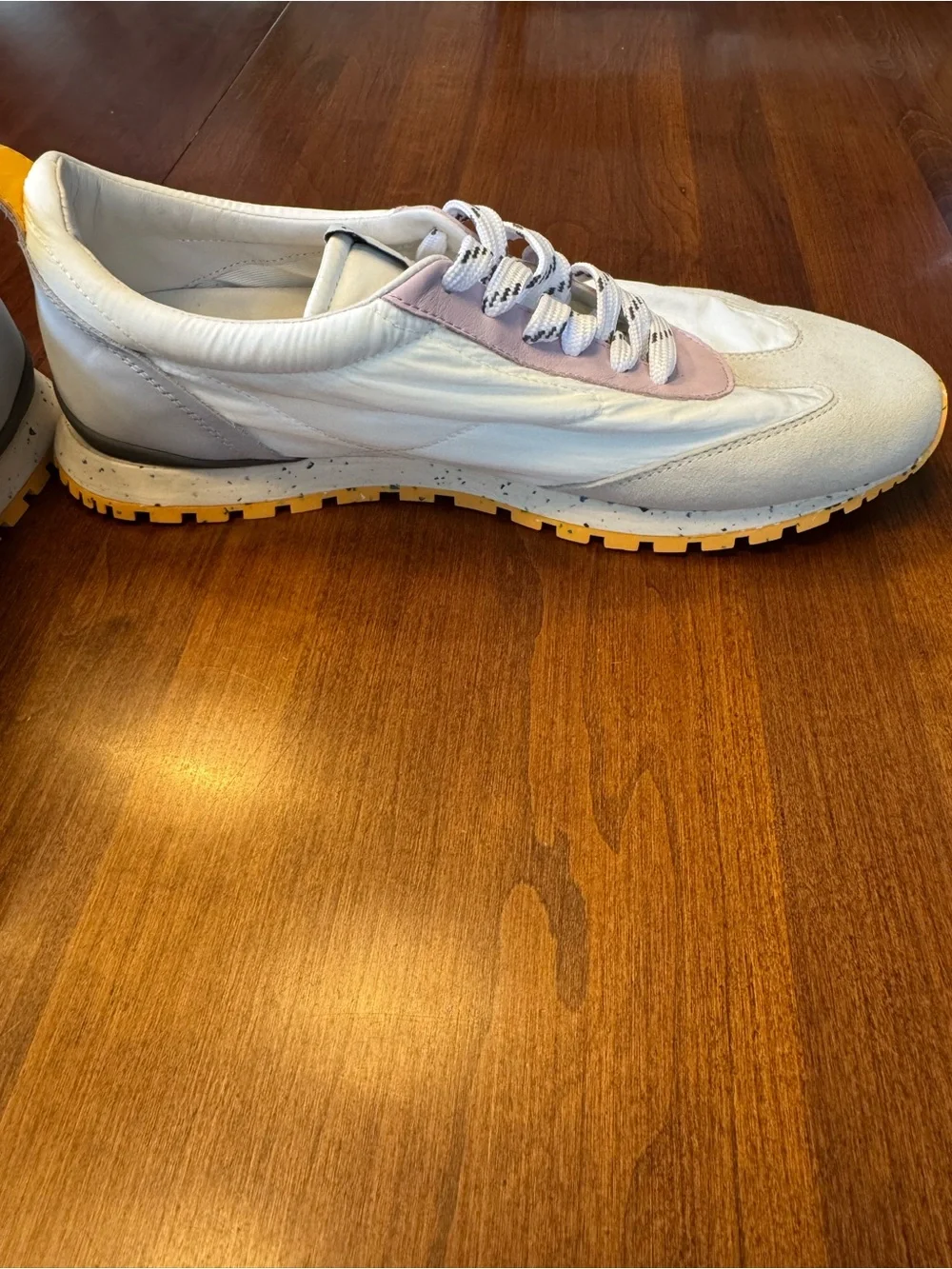 ONCEPT Women's White and Lavender Low-Top Sneakers with Yellow Accents